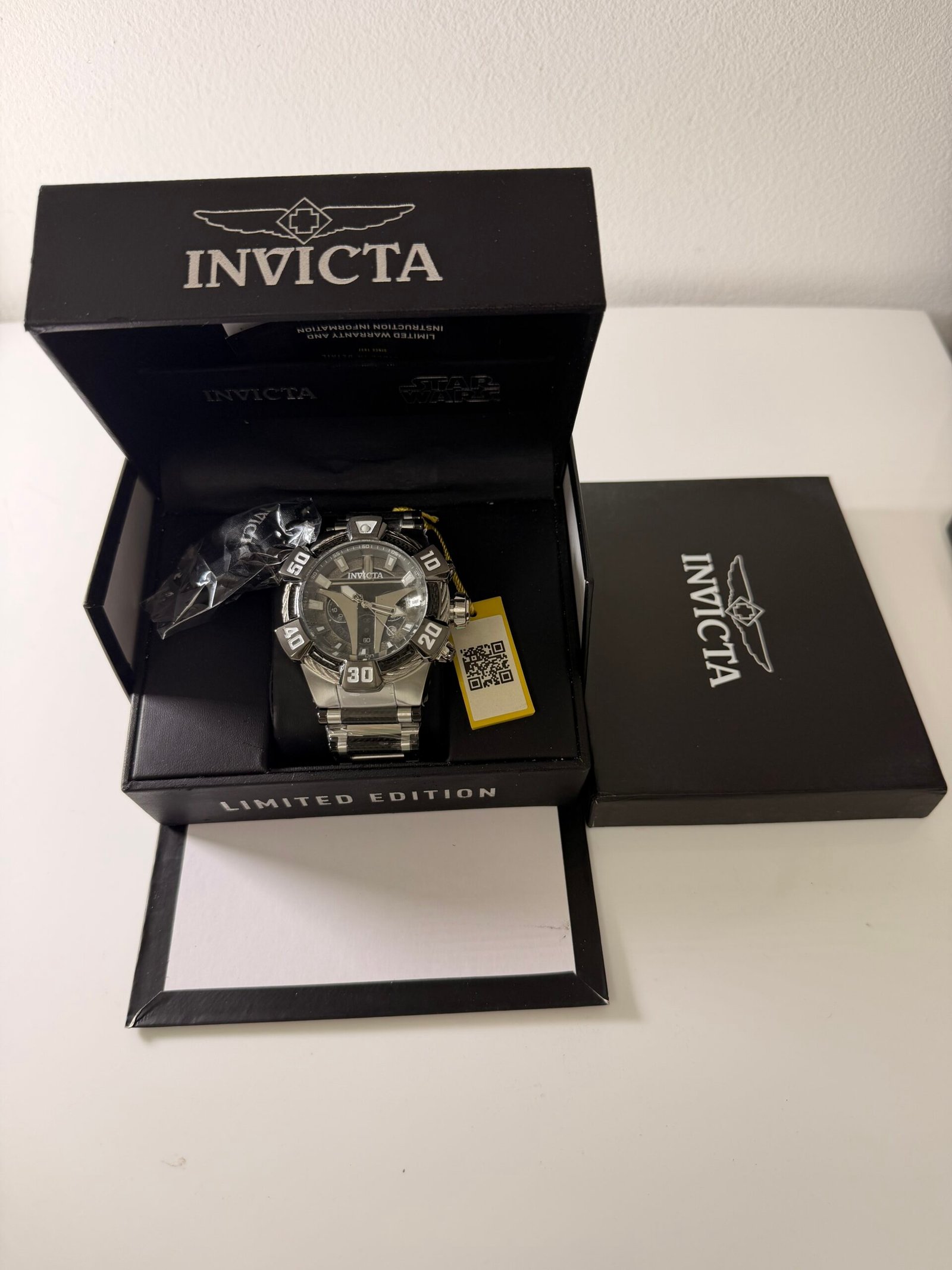 Invicta Star Wars Mandalorian Men Model 37370 Men's Watch - Imagem 3