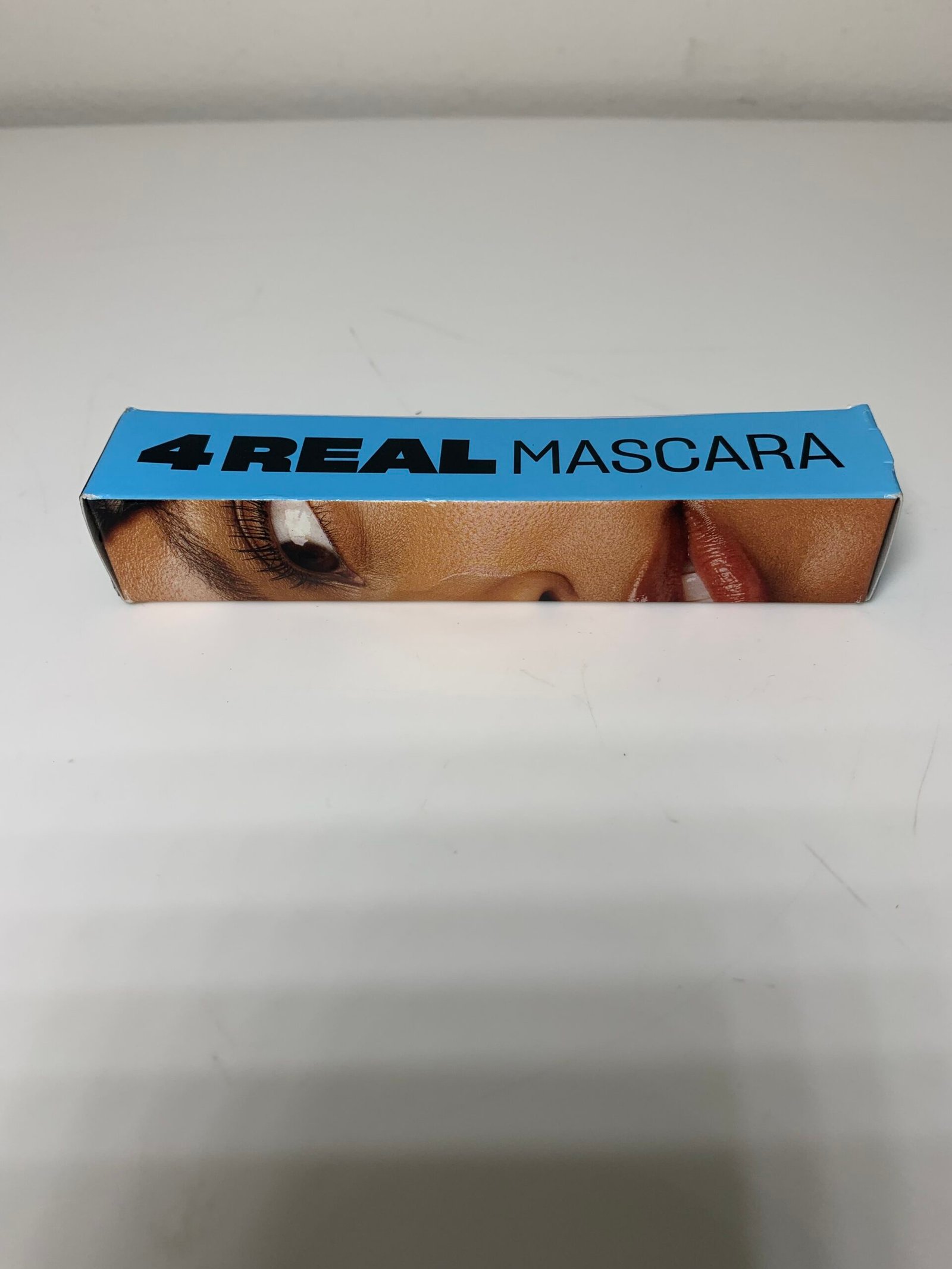 Babe Original 4 Real Mascara for Volume, Length & Lift, Black Produto Novo - Imagem 2