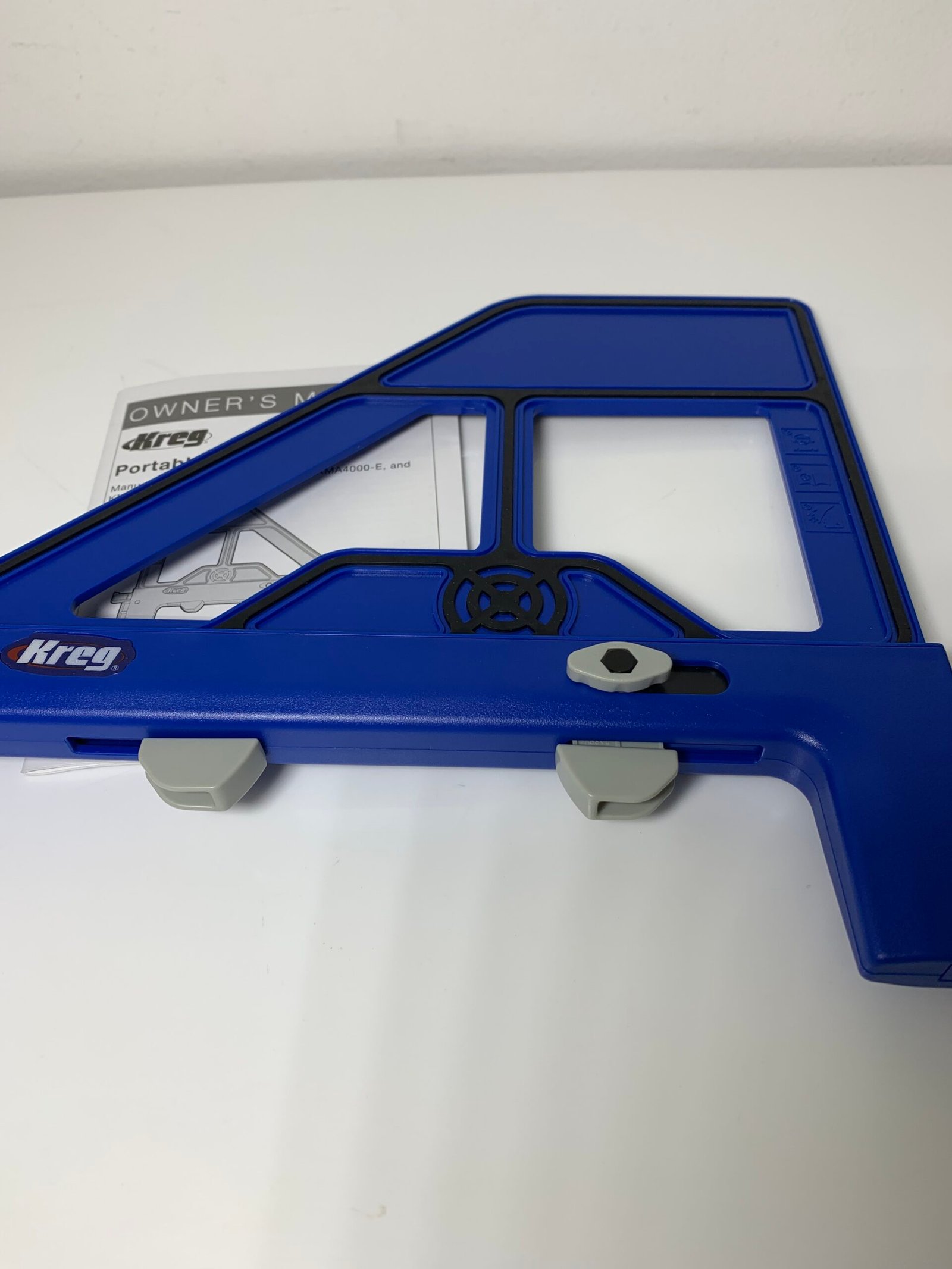 Kreg KMA4000 Portable Crosscut Add Speed & Accuracy To Your Circular Saw Cutting(Novo) - Imagem 2