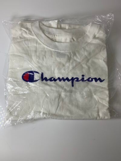 Camiseta Champion de Algodão com Estampa Gráfica Size: M- Produto Novo
