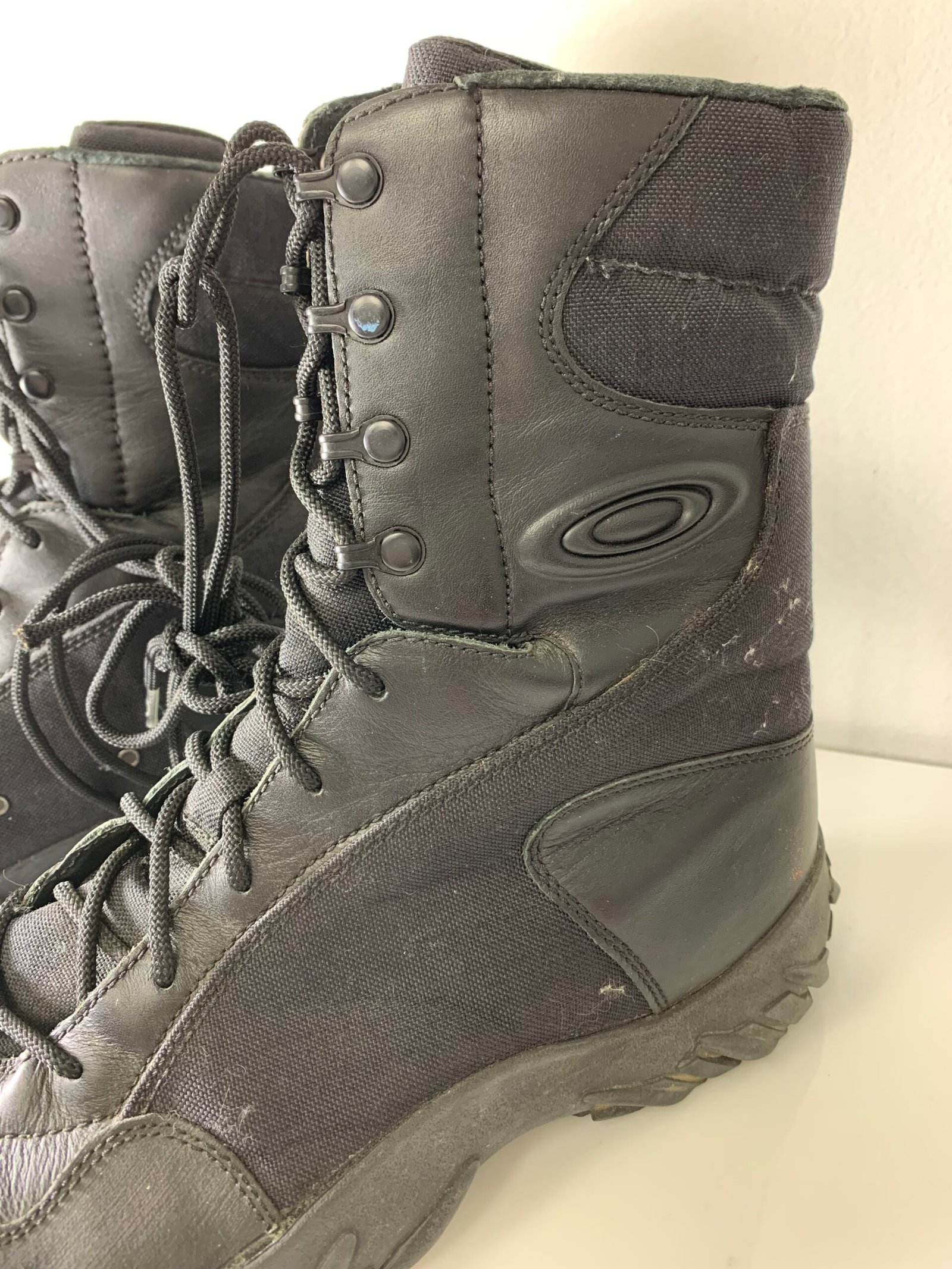 OAKLEY MEN'S SZ 12.5 RARE BLACK TACTICAL BOOTS Military Police Patrol - Imagem 2