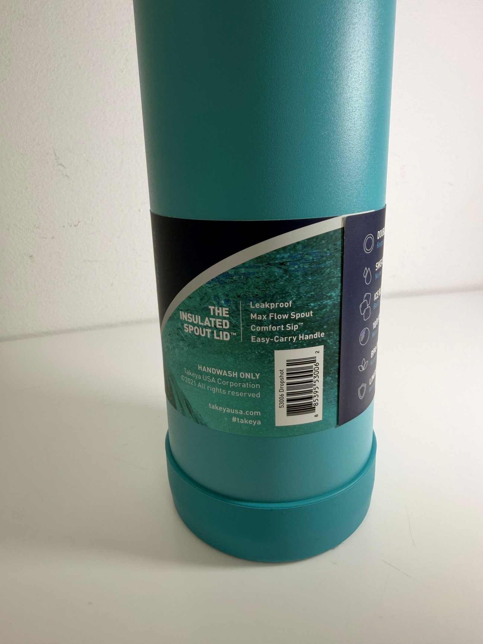 Takeya Actives Stainless Steel Water Bottle, Insulated Spout Lid, Keeps Drinks Cold 24 Hrs, Leakproof, Durable, Dishwasher Safe, Ideal for Gym, Travel, Fits Most Cup Holders, 40 oz/Teal (novo) - Imagem 4