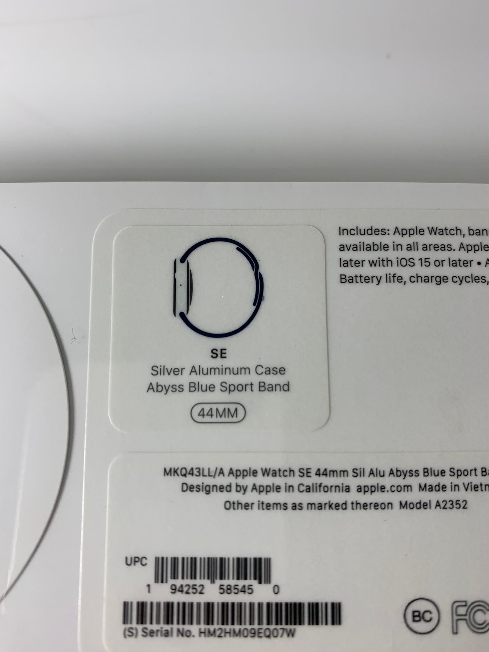 Apple Watch SE GPS, 44mm Space Gray Aluminum Case w Blue Sport Band Model A2352 (Produto Novo)(Lacrado) - Imagem 5