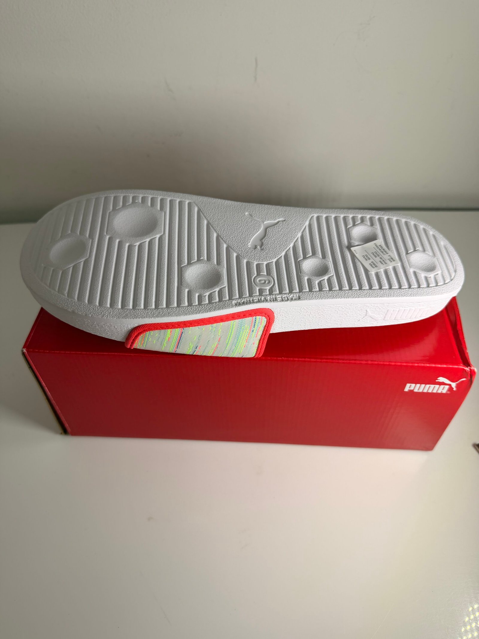 PUMA Leadcat Ftr Spectra Slides Mens White Casual Sandals 382894-01 size 10 - Imagem 2