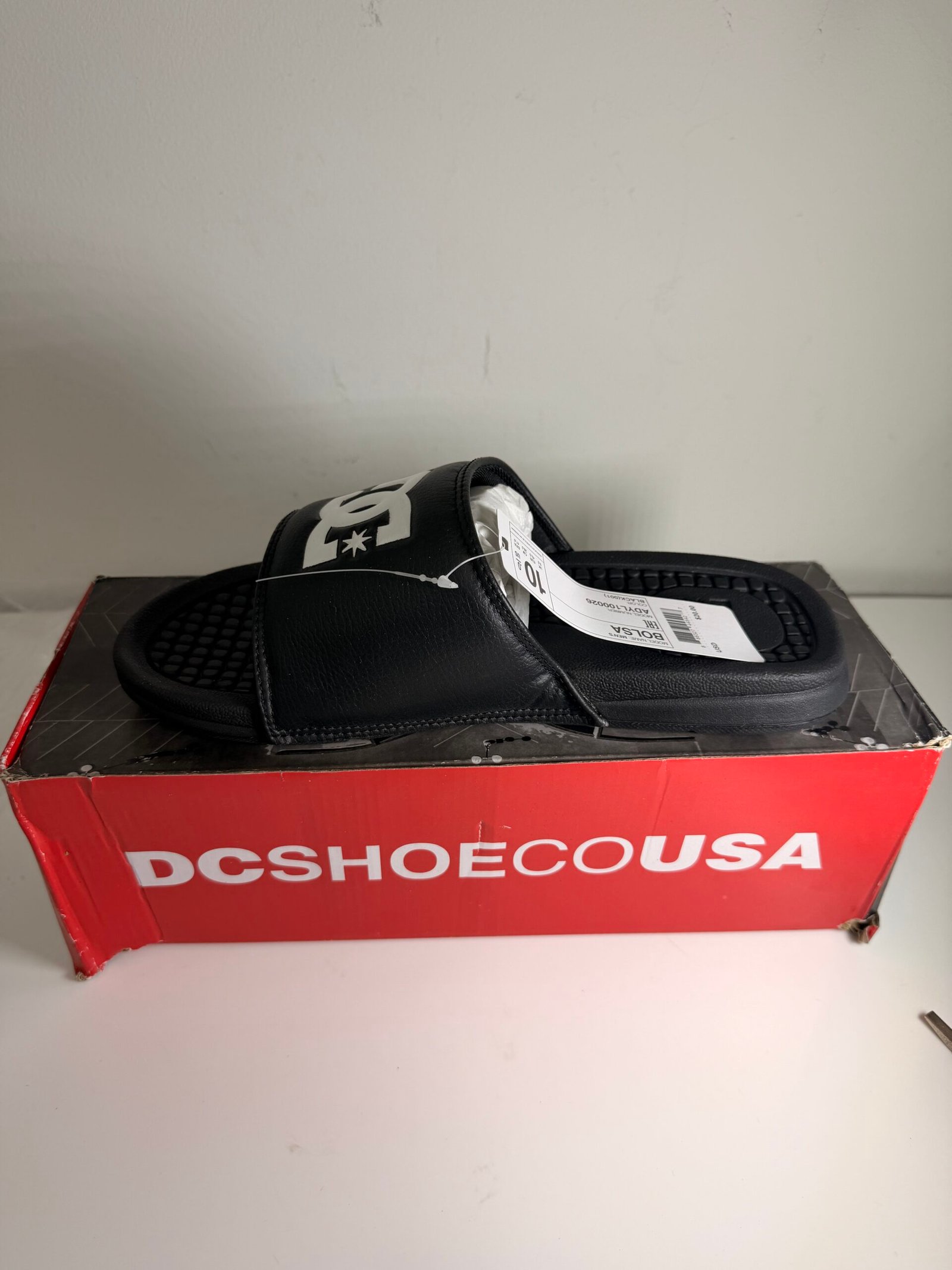 DC Shoes Bolsa Slides Size 10 Black NEW
