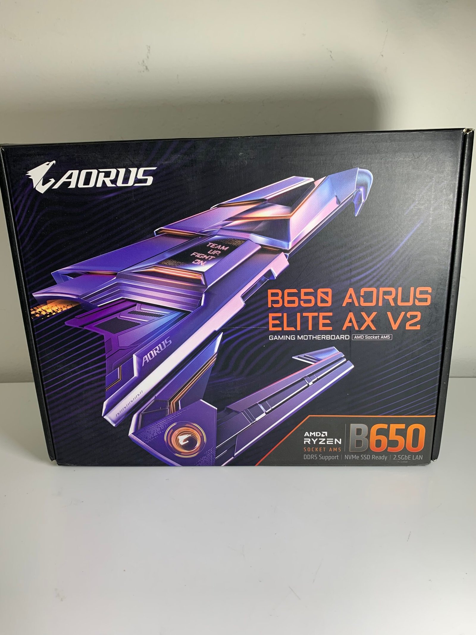 GIGABYTE B650 AORUS ELITE AX V2 Motherboard AM5 Ryzen 7000 DDR5 Dented box(LACRADO)