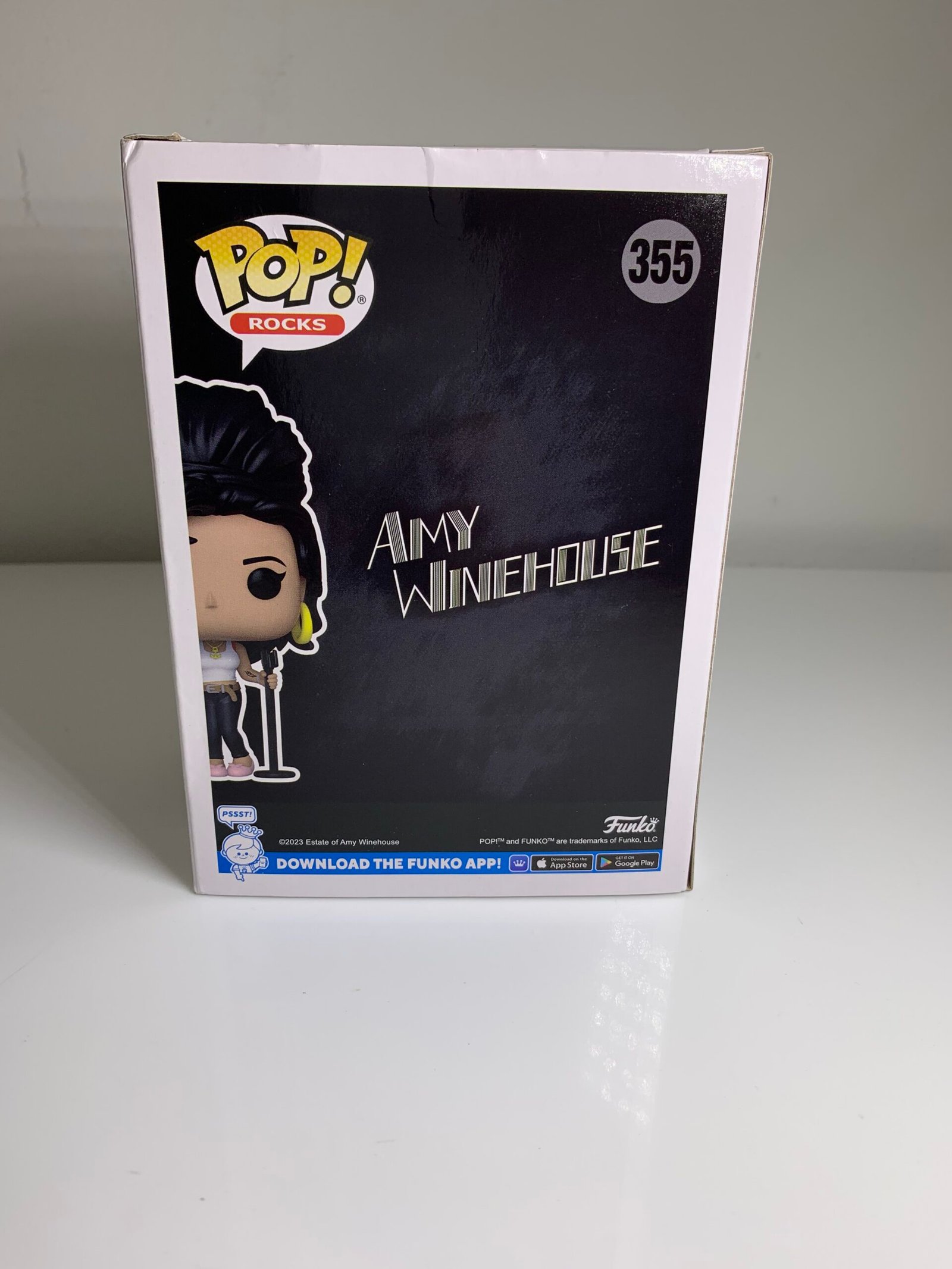 Pop Rock AMY WINEHOUSE IN TANK TOP Funko Shop Exclusive 355(Novo) - Imagem 2