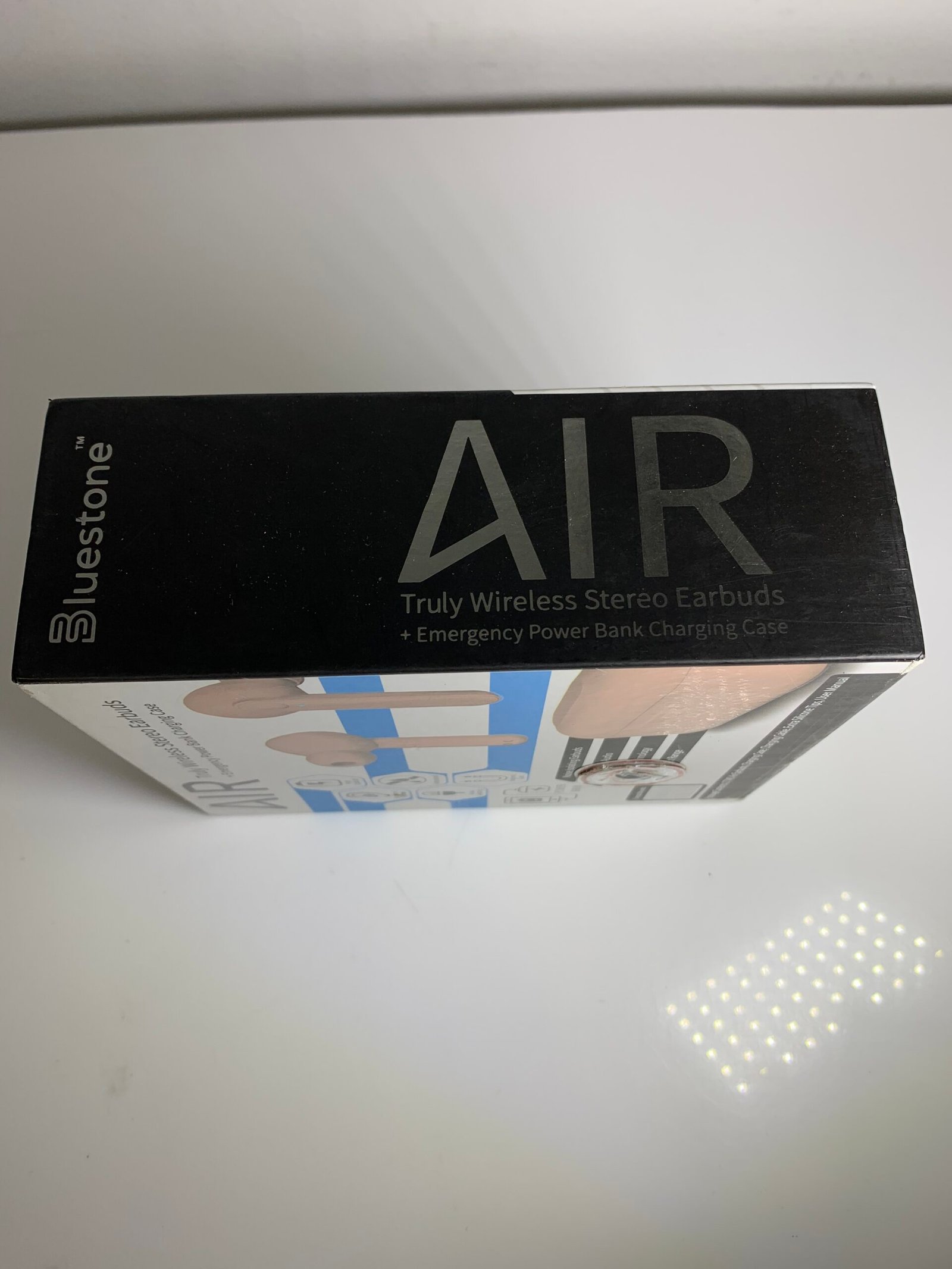 Truly Wireless Stereo Earbuds + Emergency Power Bank Charging Case - Imagem 3