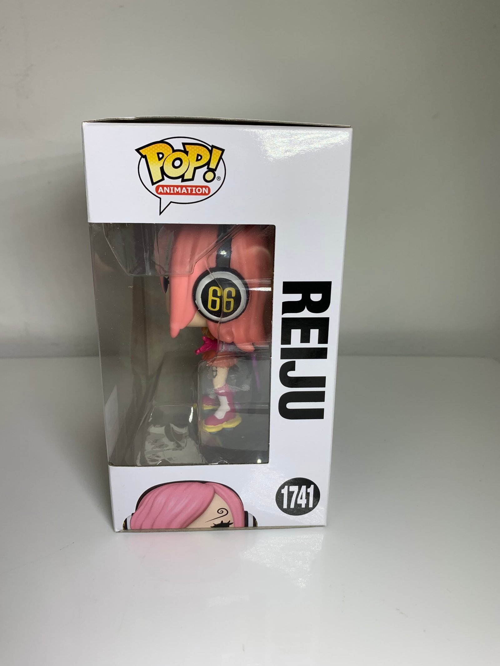 Funko Pop! One Piece Reiju #1741 Funkon London 2024 LE with Protector In-Stock! - Imagem 4