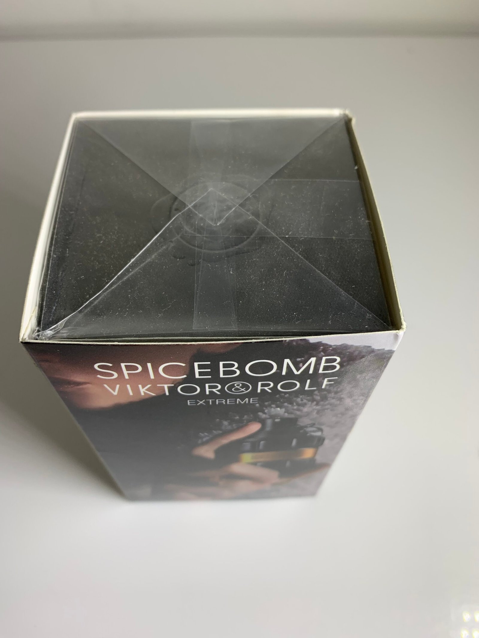 VIKTOR & ROLF SPICEBOMB EXTREME Eau De Parfum Spray MEN 3.04 Oz / 90ml BRAND NEW - Imagem 3