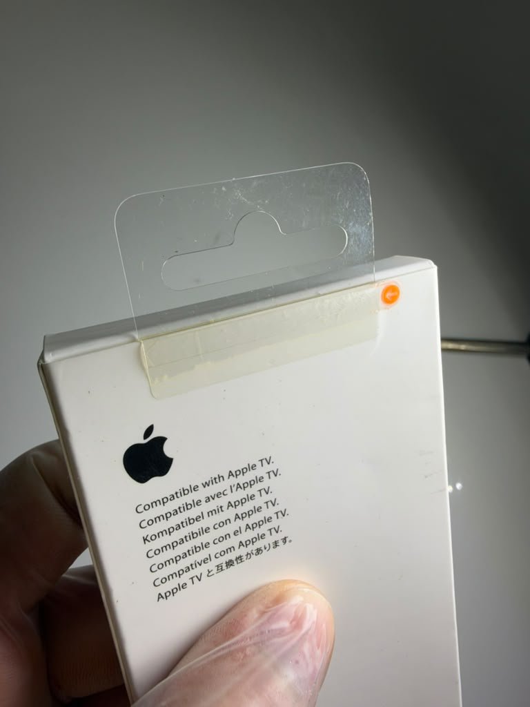 Apple Remote - Produto Novo (Lacrado) - Imagem 2