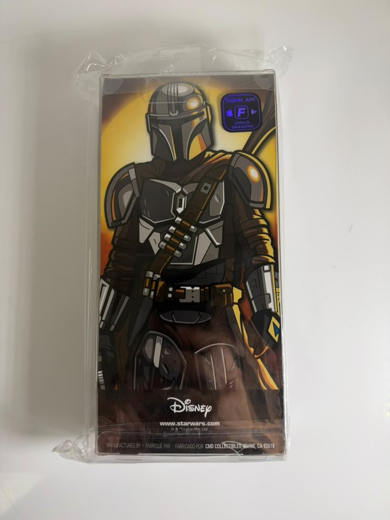 FigPin XL X60 - Star Wars The Mandalorian - The Mandalorian - Produto Novo (Na Caixa) - Imagem 2