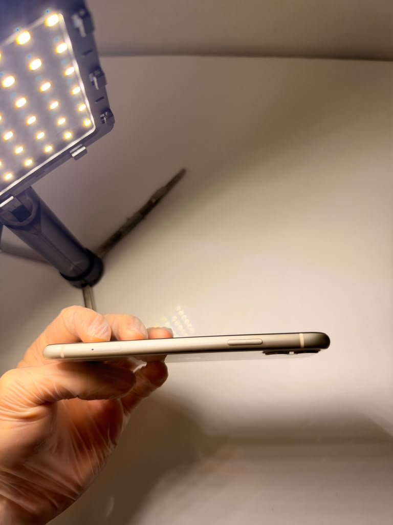 Iphone 11 128GB White - Condição: Otima (A) - Imagem 5