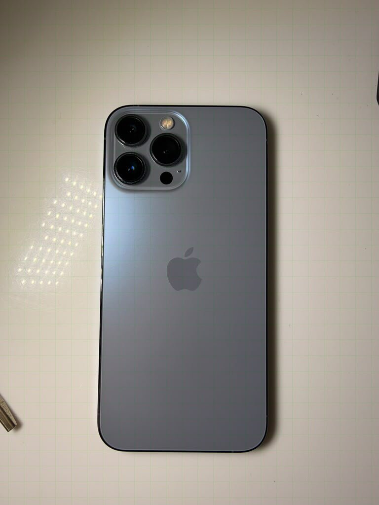 Apple iPhone 13 Pro Max - 1TB - Color: Sierra Blue - Condiçao: Excelente (A+)